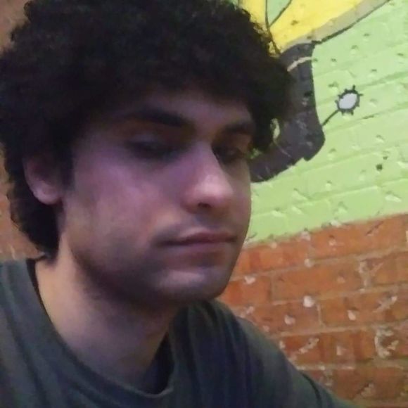 Meet your Posher, Chris - Picture 1 of 1